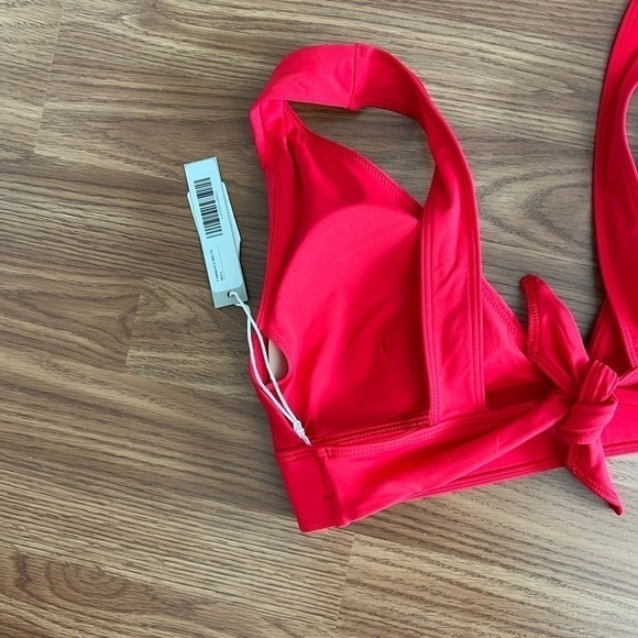 Everlane The Triangle Bikini Top NWT - Picture 13 of 16